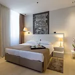 Cornaro Hotel