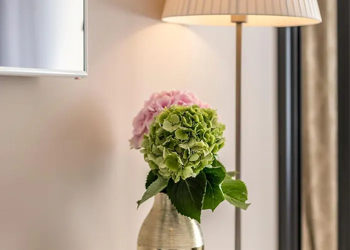 Cornaro 5* Сплит