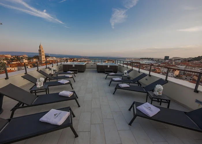 Отель Cornaro 5*