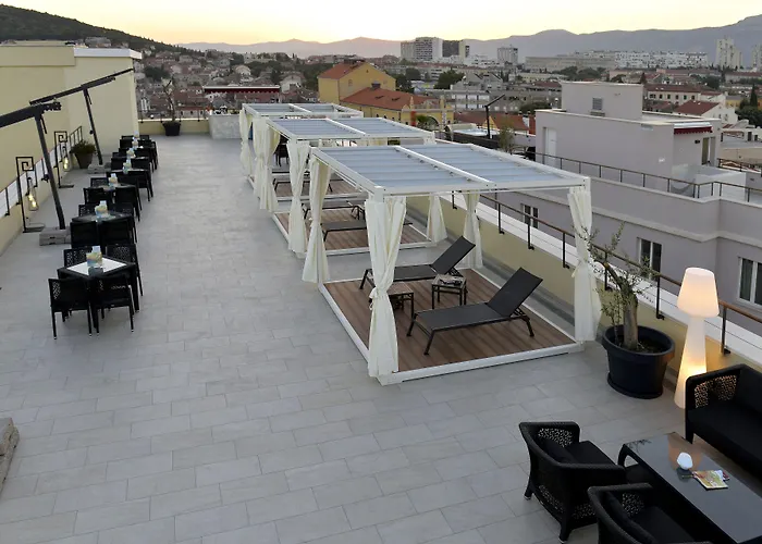 Cornaro 5* Сплит