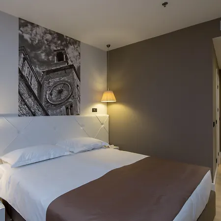 Cornaro Hotel