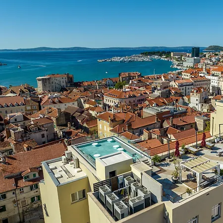 Cornaro 5* Split
