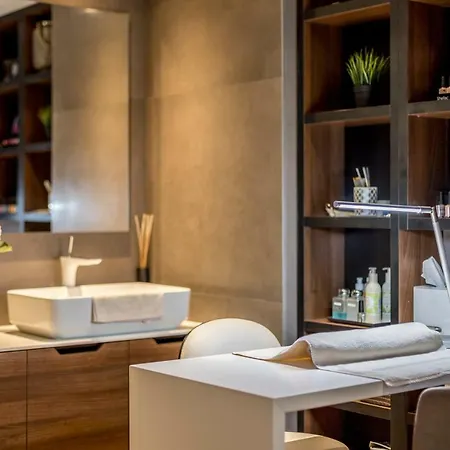 Hotel Cornaro 5*
