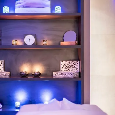 Cornaro Hotel