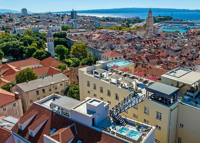 Szálloda Cornaro 5*